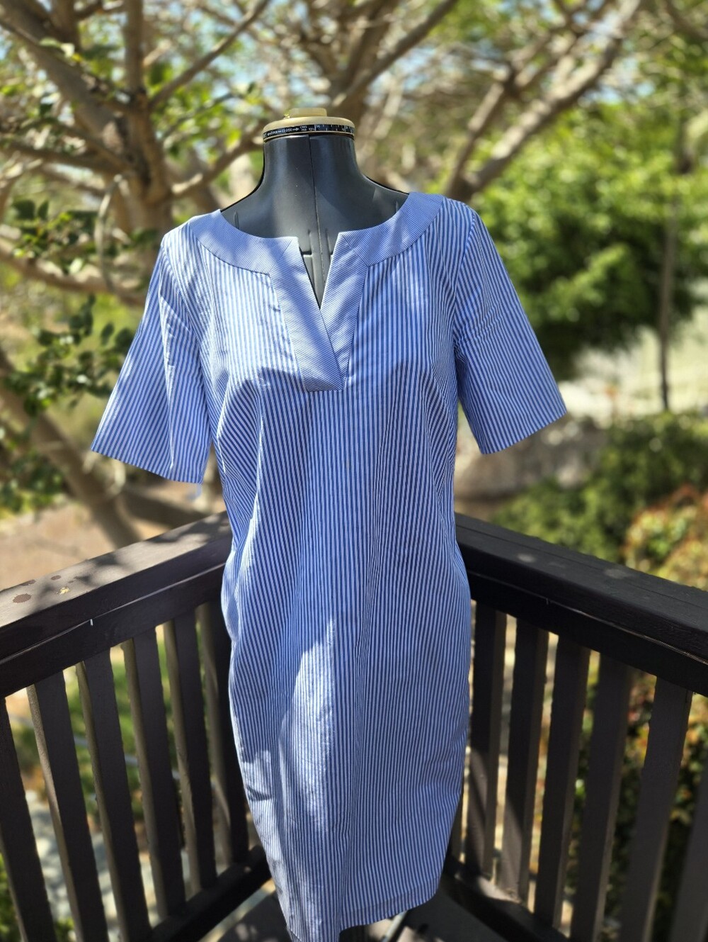 Crisp Cotton Talbots Blue and White Striped Short Sleeve Summer Dress Size 2